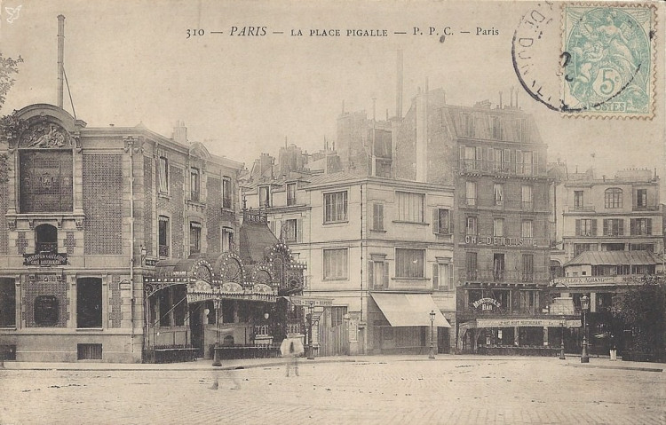 99-1 place pigalle.jpg