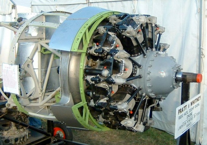 800px-Pratt_and_Whitney_R1830_Twin_Wasp_side.jpg (96.61 Kio) Vu 222 fois 800px-Pratt_and_Whitney_R1830_Twin_Wasp_side.jpg