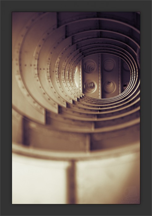 Etourneau - Breguet 2 pont Metal_Skin_Has_No_Wrinkles_II_by_Inuksuk.jpg (173.51 Kio) Vu 189 fois Etourneau - Breguet 2 pont Metal_Skin_Has_No_Wrinkles_II_by_Inuksuk.jpg