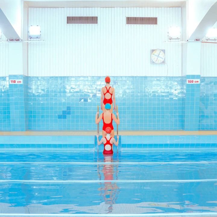 _Swimming-Trinity-Series-by-Maria-Svarbova-2-900x900.jpg